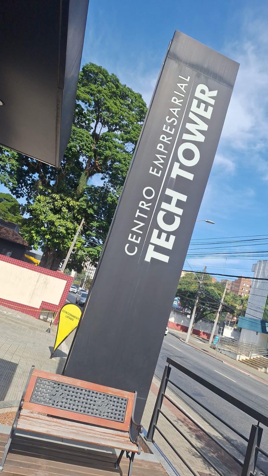 Centro Empresarial Tech Tower — fachada da filial em São José dos Campos